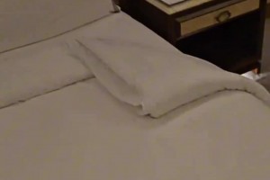 亚当斯第一视角的澳门酒店Room tour！这条件如何
